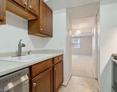8483 Aurora Court - Photo Thumbnail 9