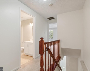 8483 Aurora Court - Photo Thumbnail 13