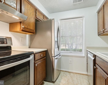 8483 Aurora Court - Photo Thumbnail 8