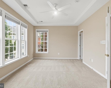 4677 Red Admiral Way - Photo Thumbnail 8