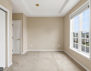 4677 Red Admiral Way - Photo Thumbnail 10