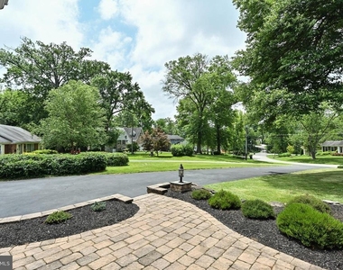 5116 Remington Drive - Photo Thumbnail 6