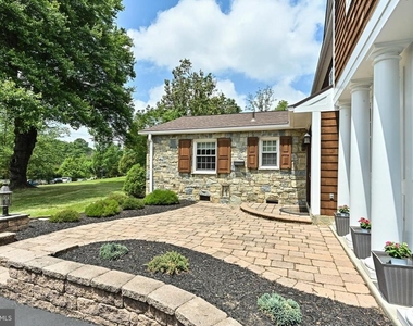 5116 Remington Drive - Photo Thumbnail 5