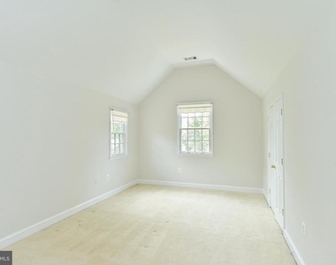 5116 Remington Drive - Photo Thumbnail 54