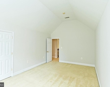 5116 Remington Drive - Photo Thumbnail 55