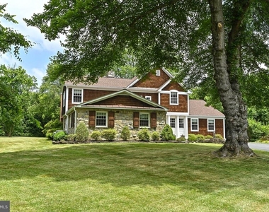 5116 Remington Drive - Photo Thumbnail 2