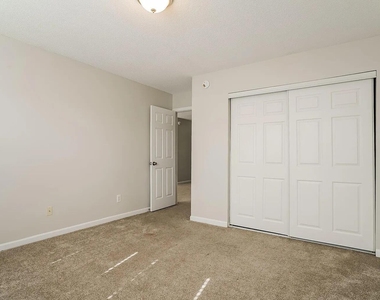 4443 Karlbrook Lane - Photo Thumbnail 13
