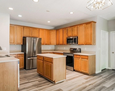 4443 Karlbrook Lane - Photo Thumbnail 7