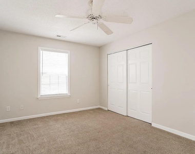 4443 Karlbrook Lane - Photo Thumbnail 15