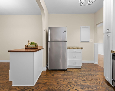 6423 New Market Way - Photo Thumbnail 11