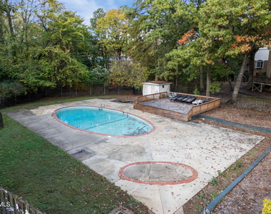 6423 New Market Way - Photo Thumbnail 41