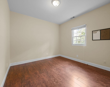 6423 New Market Way - Photo Thumbnail 6