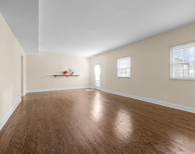 6423 New Market Way - Photo Thumbnail 31