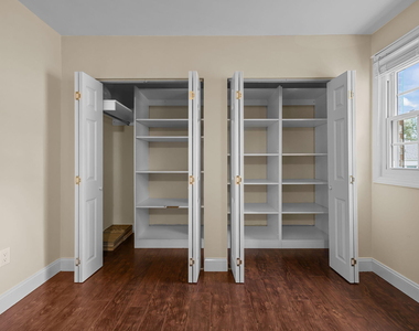 6423 New Market Way - Photo Thumbnail 30