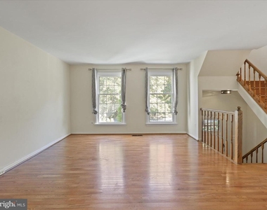 6502 Coachleigh Way - Photo Thumbnail 4