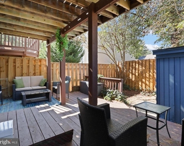 6502 Coachleigh Way - Photo Thumbnail 33
