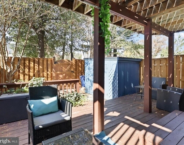 6502 Coachleigh Way - Photo Thumbnail 32