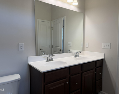946 Channing Park Circle - Photo Thumbnail 20