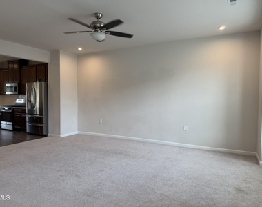 946 Channing Park Circle - Photo Thumbnail 10