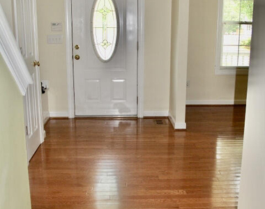 513 E Maple Avenue - Photo Thumbnail 3