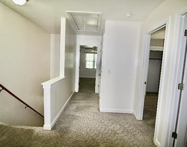 513 E Maple Avenue - Photo Thumbnail 10
