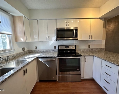 3411 Balfour E - Photo Thumbnail 4