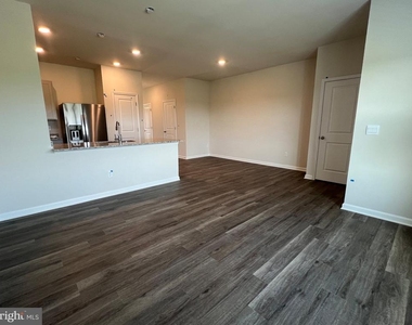 147 Tigney Drive - Photo Thumbnail 36