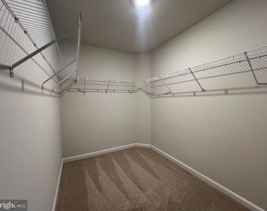 147 Tigney Drive - Photo Thumbnail 12