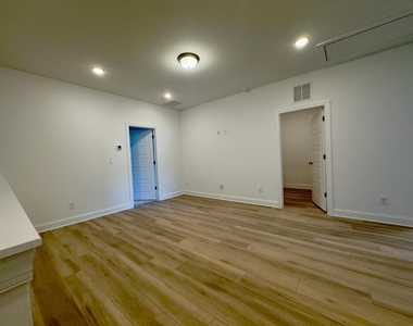 2126 Maggie Valley Drive - Photo Thumbnail 15