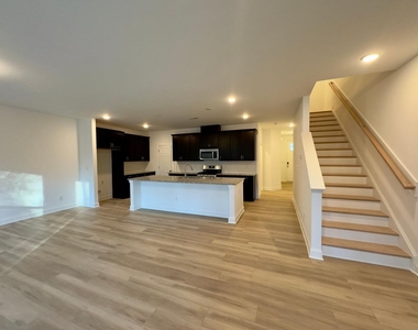 2126 Maggie Valley Drive - Photo Thumbnail 5