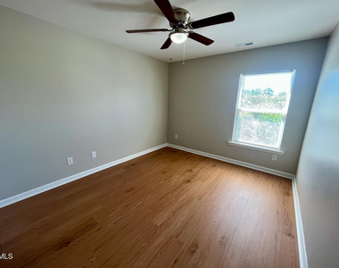 2932 Glade Aster Court - Photo Thumbnail 10