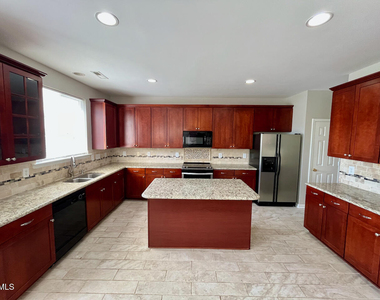 2932 Glade Aster Court - Photo Thumbnail 6