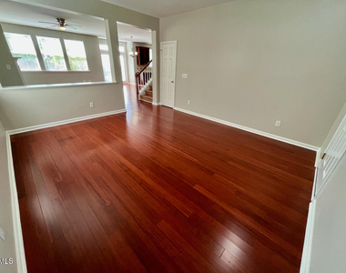 2932 Glade Aster Court - Photo Thumbnail 3