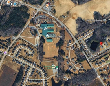 109 Mayfair Court - Photo Thumbnail 2