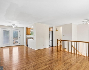 7226 Marr Drive - Photo Thumbnail 3