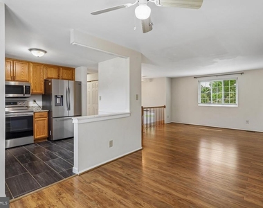 7226 Marr Drive - Photo Thumbnail 4