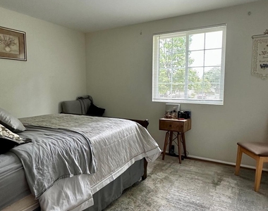 7226 Marr Drive - Photo Thumbnail 5