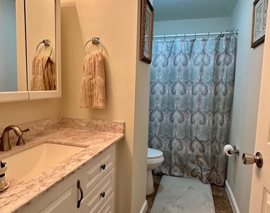 7226 Marr Drive - Photo Thumbnail 6