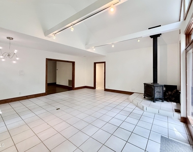 15 Harvey Place - Photo Thumbnail 12