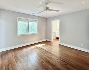 15 Harvey Place - Photo Thumbnail 32