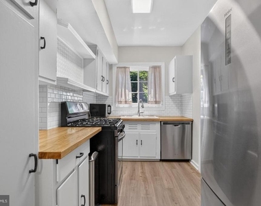 1557 Mount Eagle Place - Photo Thumbnail 13