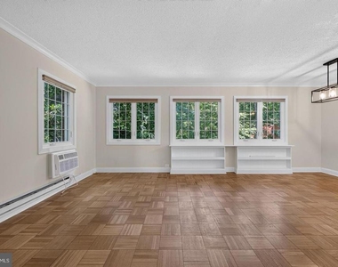 1557 Mount Eagle Place - Photo Thumbnail 10