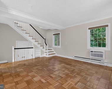 1557 Mount Eagle Place - Photo Thumbnail 7