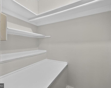 1557 Mount Eagle Place - Photo Thumbnail 31
