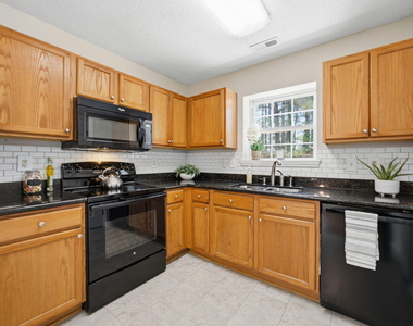 4408 Nightfall Court - Photo Thumbnail 6