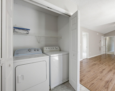 4408 Nightfall Court - Photo Thumbnail 7