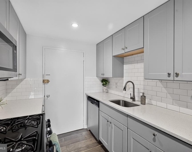 4600 Duke Street - Photo Thumbnail 13