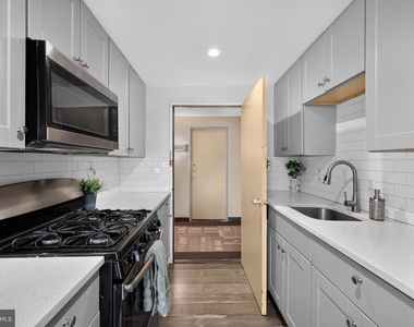 4600 Duke Street - Photo Thumbnail 15