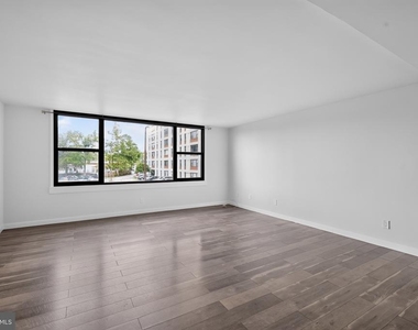 4600 Duke Street - Photo Thumbnail 8