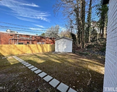 2704 Cartier Drive - Photo Thumbnail 8